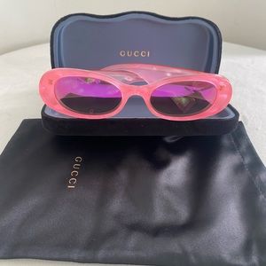 Authentic Gucci Pink Mirrored Round Ladies Sunglasses GG0517S Sold Out
